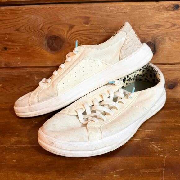 Hey Dude beige leopard size 10 slip on casual sneaker - Picture 1 of 6